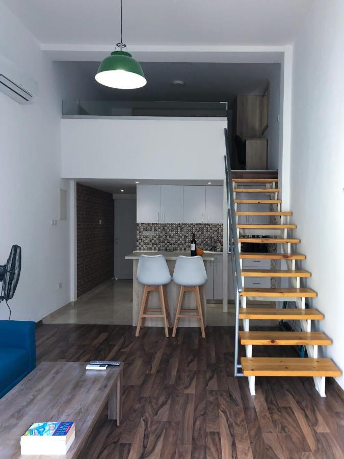 Cozy Loft Apartment ไอยานาปา ภายนอก รูปภาพ